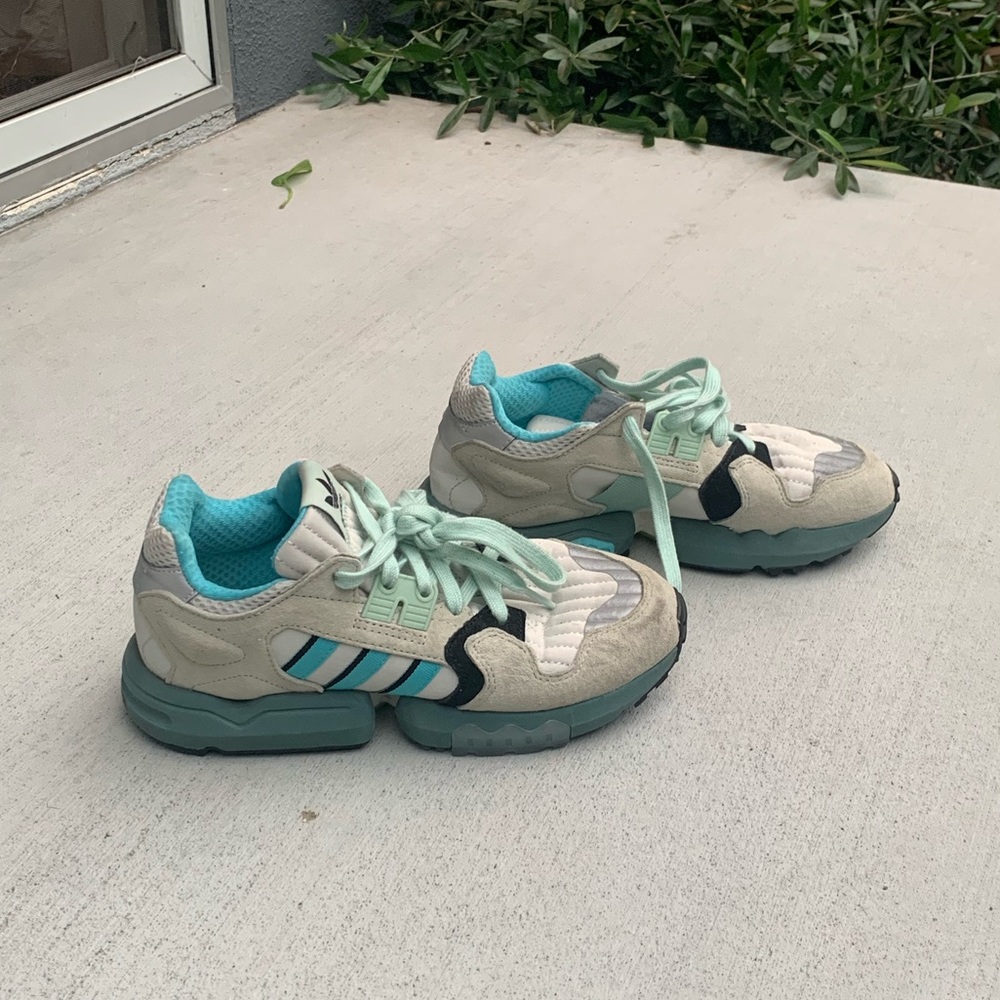 Adidas torsion shoes